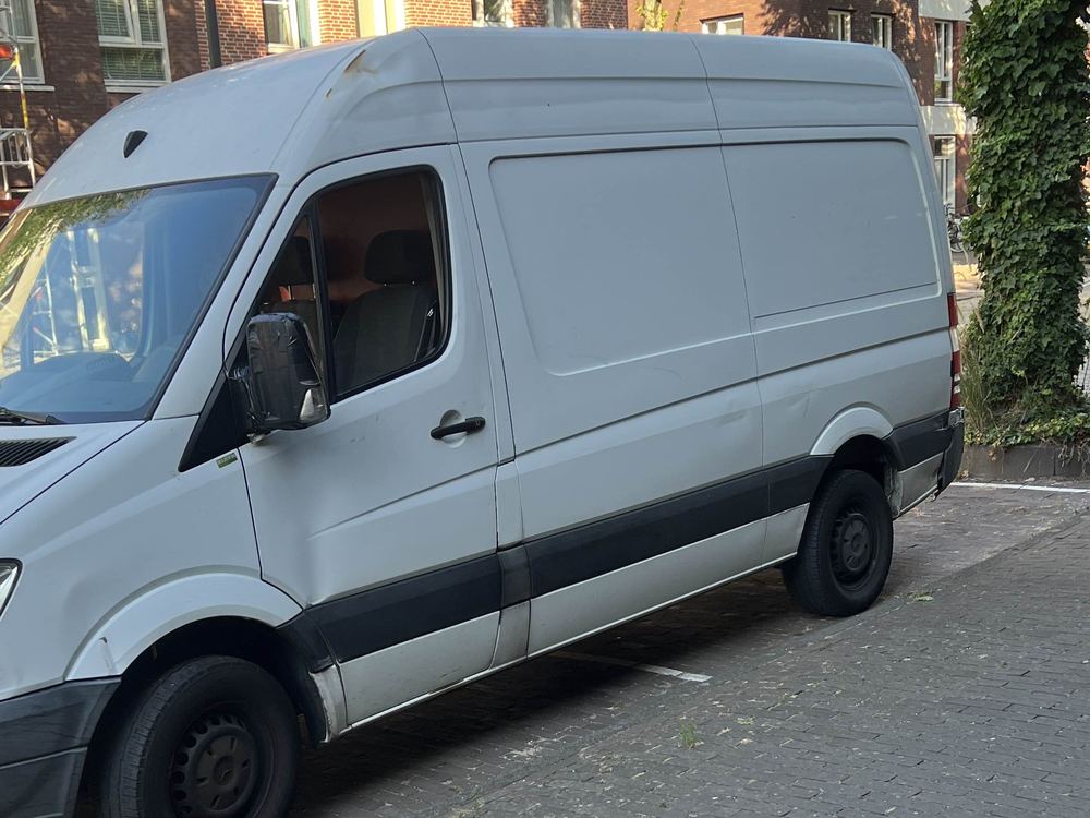 TDP van exterior